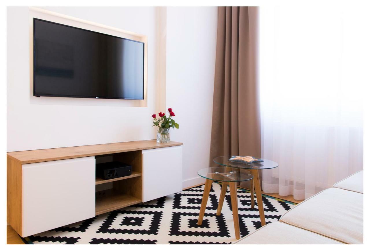 Central Apartments Rajska Гданск Екстериор снимка