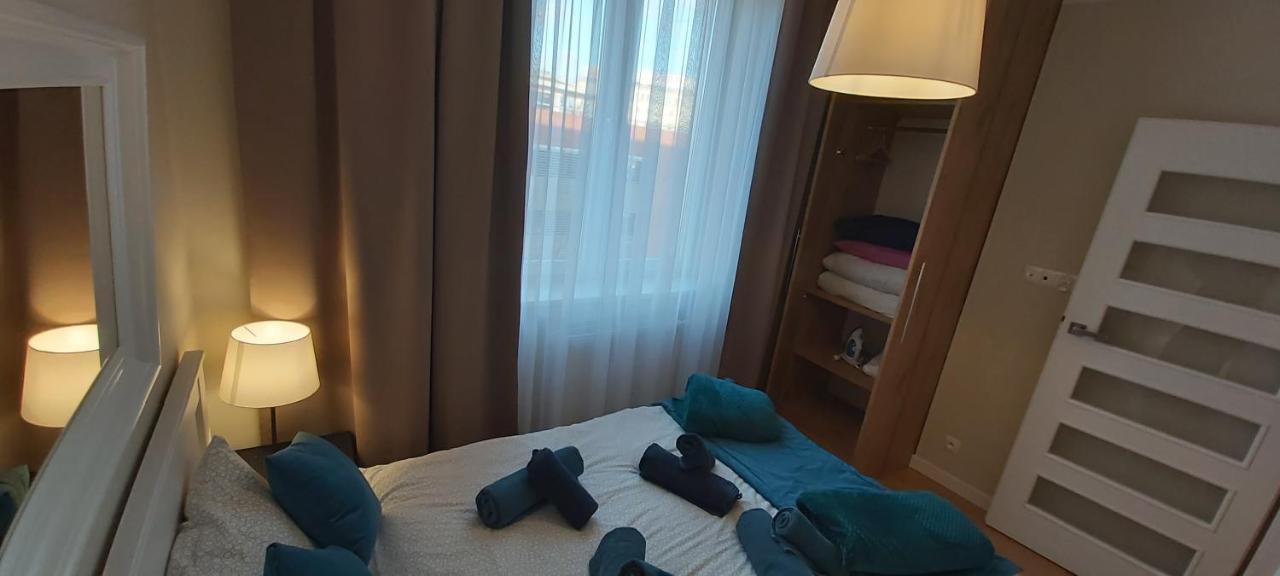 Central Apartments Rajska Гданск Екстериор снимка