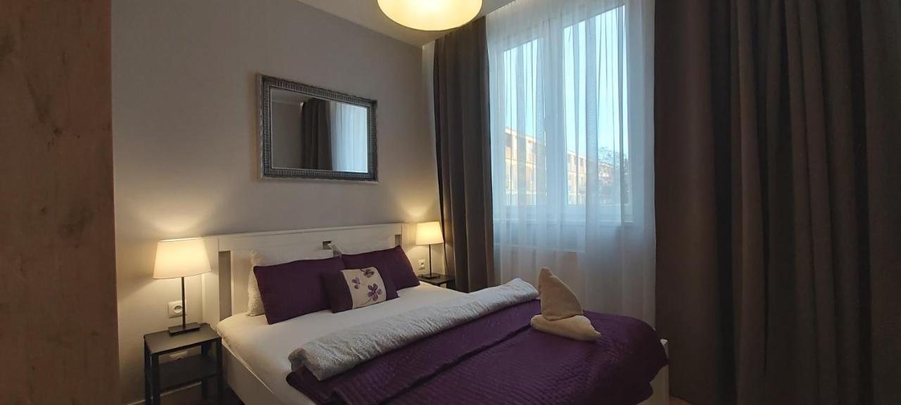Central Apartments Rajska Гданск Екстериор снимка